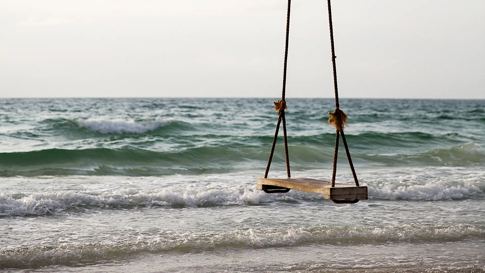 Swing as a symbol for "getting things moving" with die marketingarchitekten